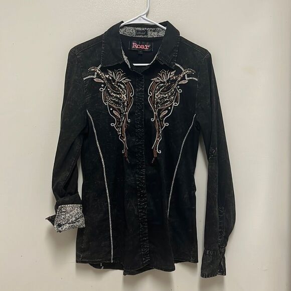 Roar Embroidered Long Sleeve Medium - Picture 1 of 7